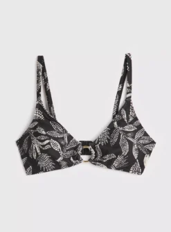 Mono Leaf Print Triangle Bikini Top 20 12 Mono Leaf Print Triangle Bikini Top 20 -GlamMode Store tuc142165038 Black R Z003A