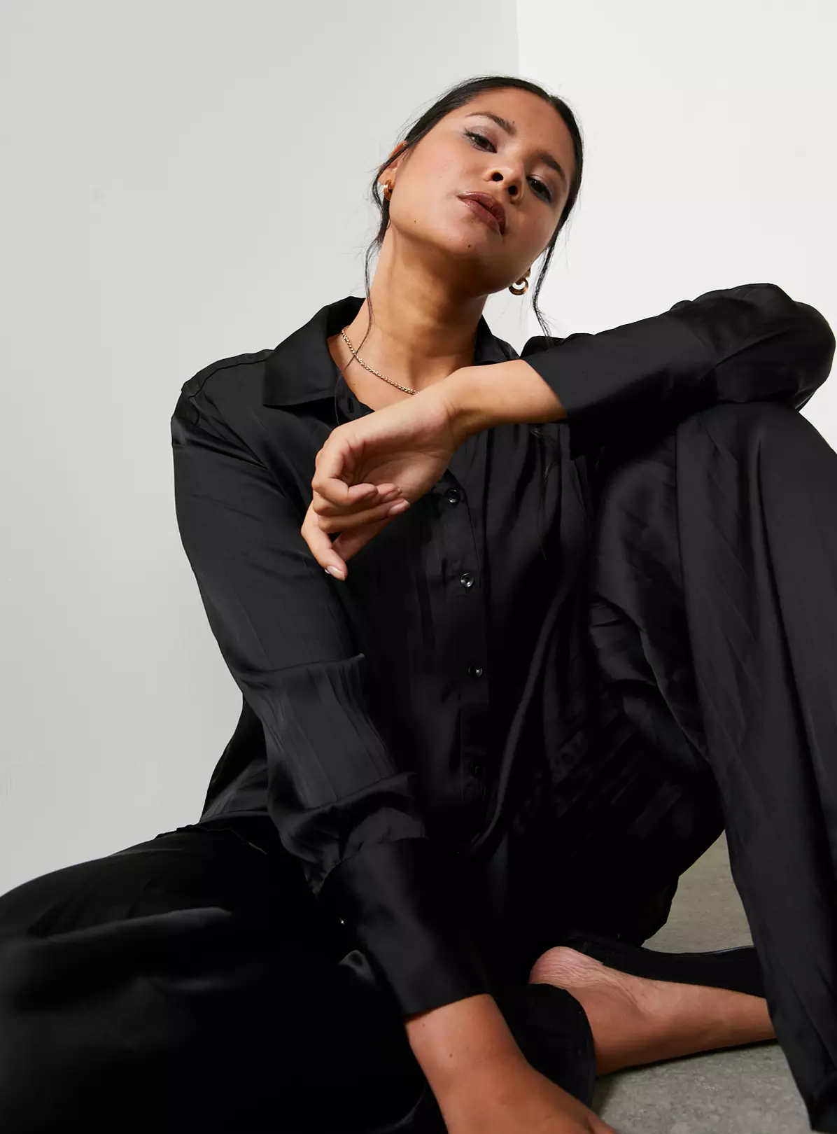 For All The Love Black Crushed Floaty Satin Co-ord Shirt 12 3 For All The Love Black Crushed Floaty Satin Co-ord Shirt 12