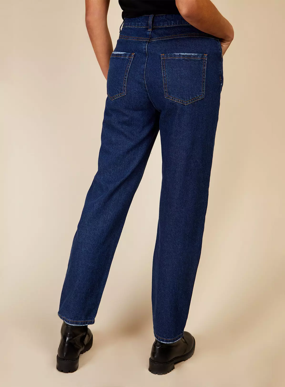 VOGUE WILLIAMS Indigo Asym Jeans 8 3 VOGUE WILLIAMS Indigo Asym Jeans 8