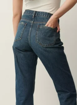 FINERY Hazel Mom Jean 26
