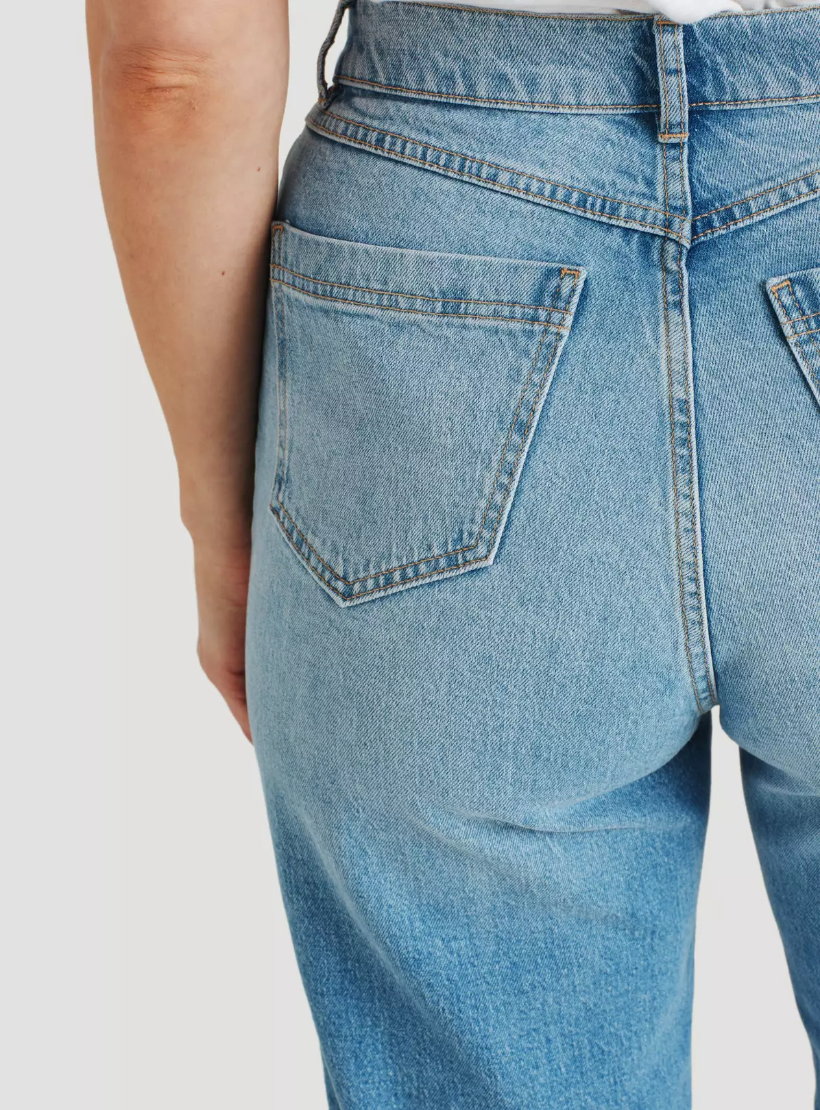 THOUGHT Essential Organic Cotton Boyfriend Jeans 6 6 THOUGHT Essential Organic Cotton Boyfriend Jeans 6 - Image 4