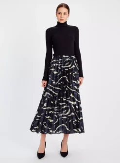 Black Smudge Print Pleated Maxi Skirt 12