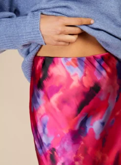 VOGUE WILLIAMS Printed Slip Skirt 16 9 VOGUE WILLIAMS Printed Slip Skirt 16 -GlamMode Store tuc143713690 Multi20Coloured R Z005A