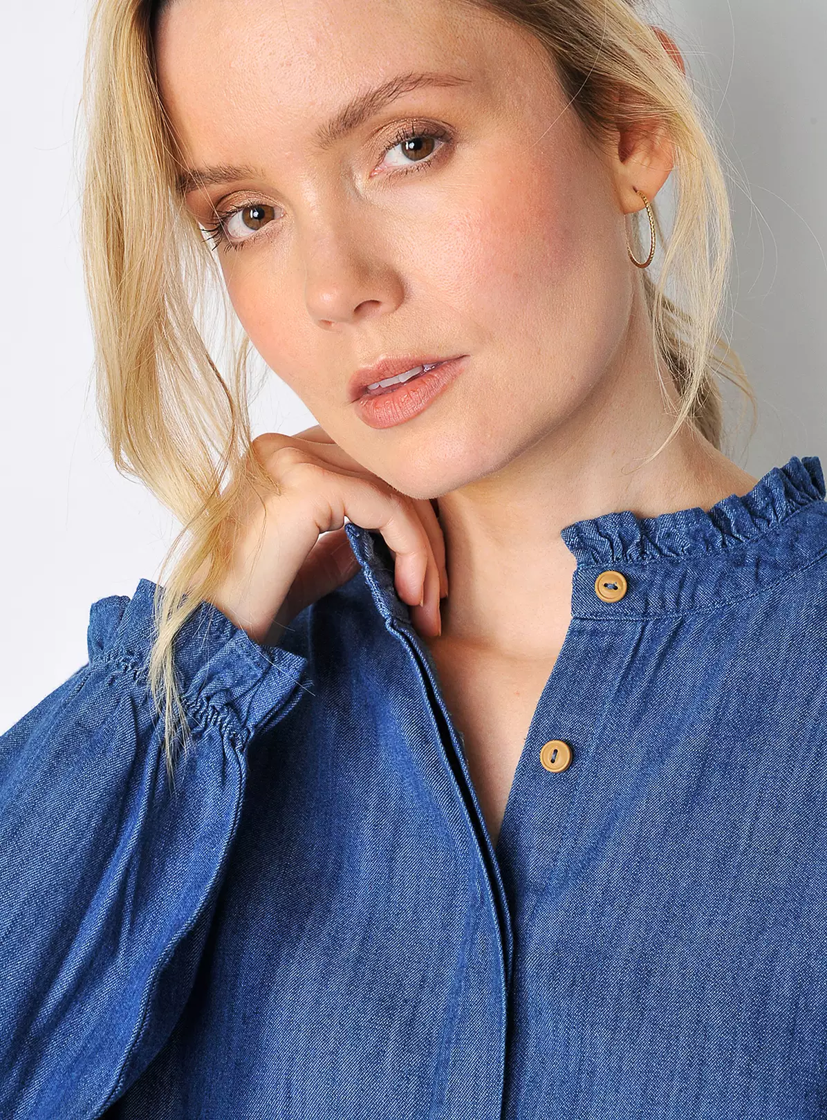 BURGS Pannier Womens Frill Long Sleeve Shirt Chambray 18 5 BURGS Pannier Womens Frill Long Sleeve Shirt Chambray 18 - Image 3