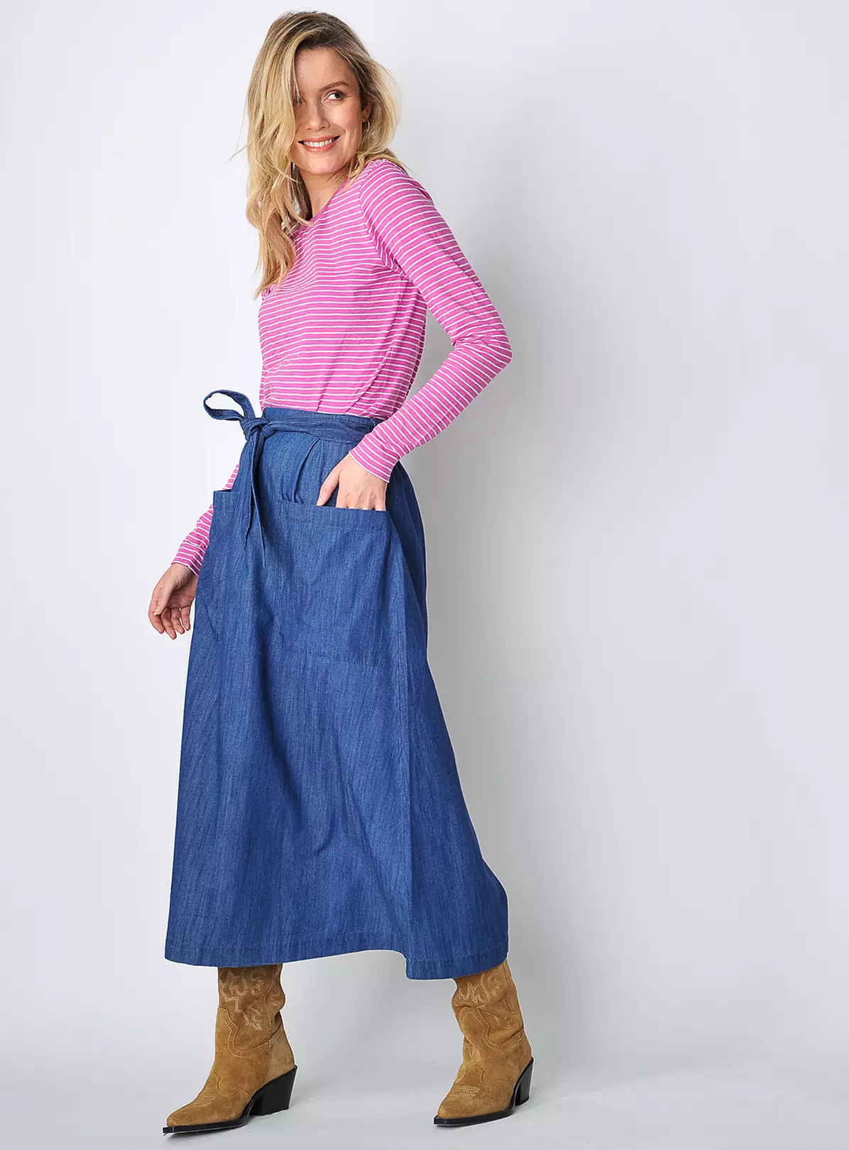 BURGS Valley Skirt High Waisted Midi Skirt 8 6 BURGS Valley Skirt High Waisted Midi Skirt 8 - Image 4